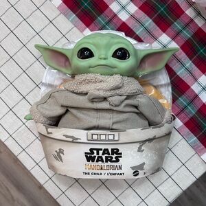 Star Wars Mandalorian baby grogu doll